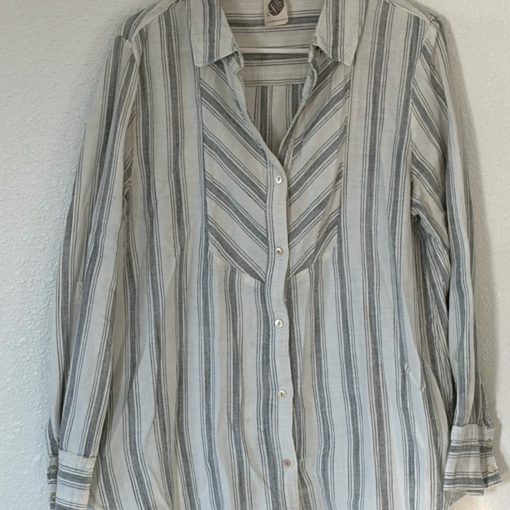 GUC Anthropologie 100% Cotton Button Down